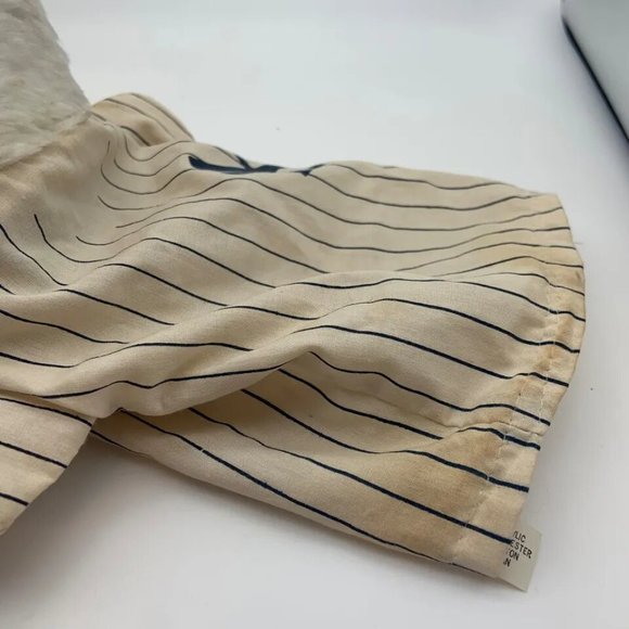 Vintage New York Yankees Squeaky Dog Puppet Plush - Picture 4 of 16